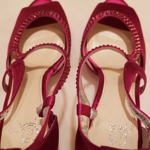 Dress Heels, Open Toe - Size: 6.5 M / Fuscia Satin - Picture 6 of 8